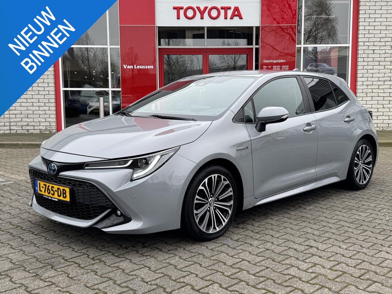 Toyota Corolla - 2.0 HYBRID EXECUTIVE STOEL/STUURVERW BLIND-SPOT AFN-TREKHAAK PARK-SENSOREN NAVI APPLE/ANDR - AutoWereld.nl