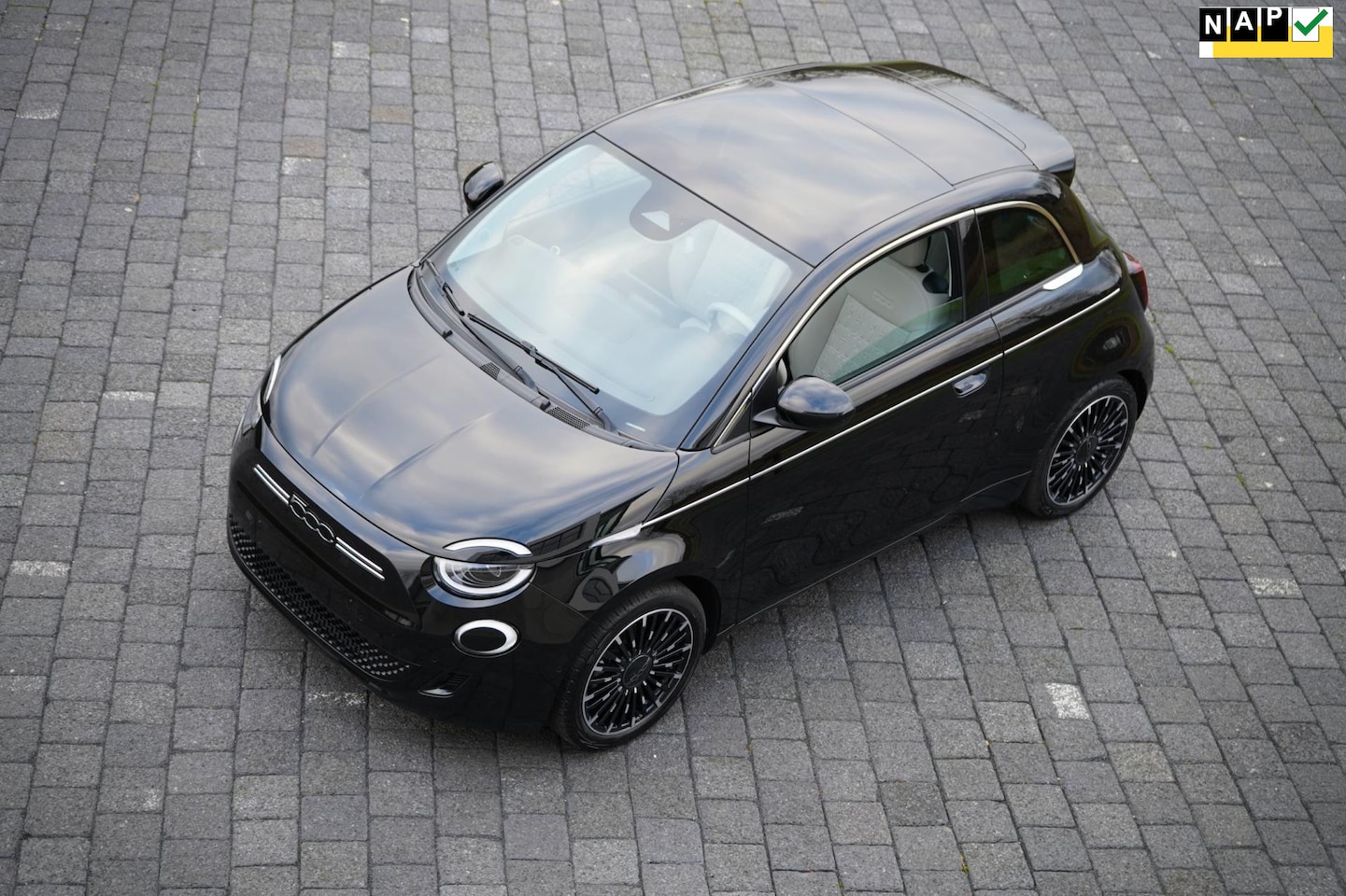 Fiat 500 - La Prima 42 kWh Skywindow - AutoWereld.nl