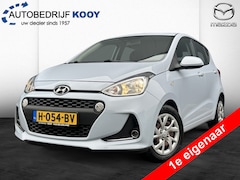 Hyundai i10 - 1.0i Comfort / NAVI / Parkeersensoren / Lage KM stand