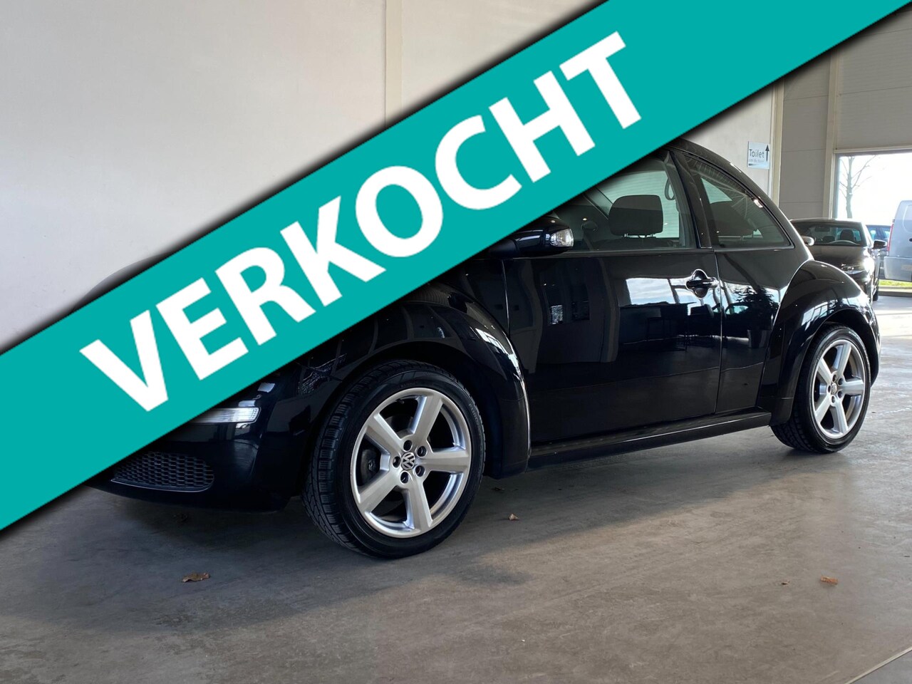 Volkswagen New Beetle - 1.6 75kw Airco Trekhaak NL-auto - AutoWereld.nl