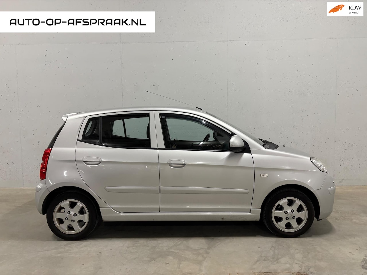 Kia Picanto - 1.1 X-ecutive First Edition Airco APK NAP - AutoWereld.nl