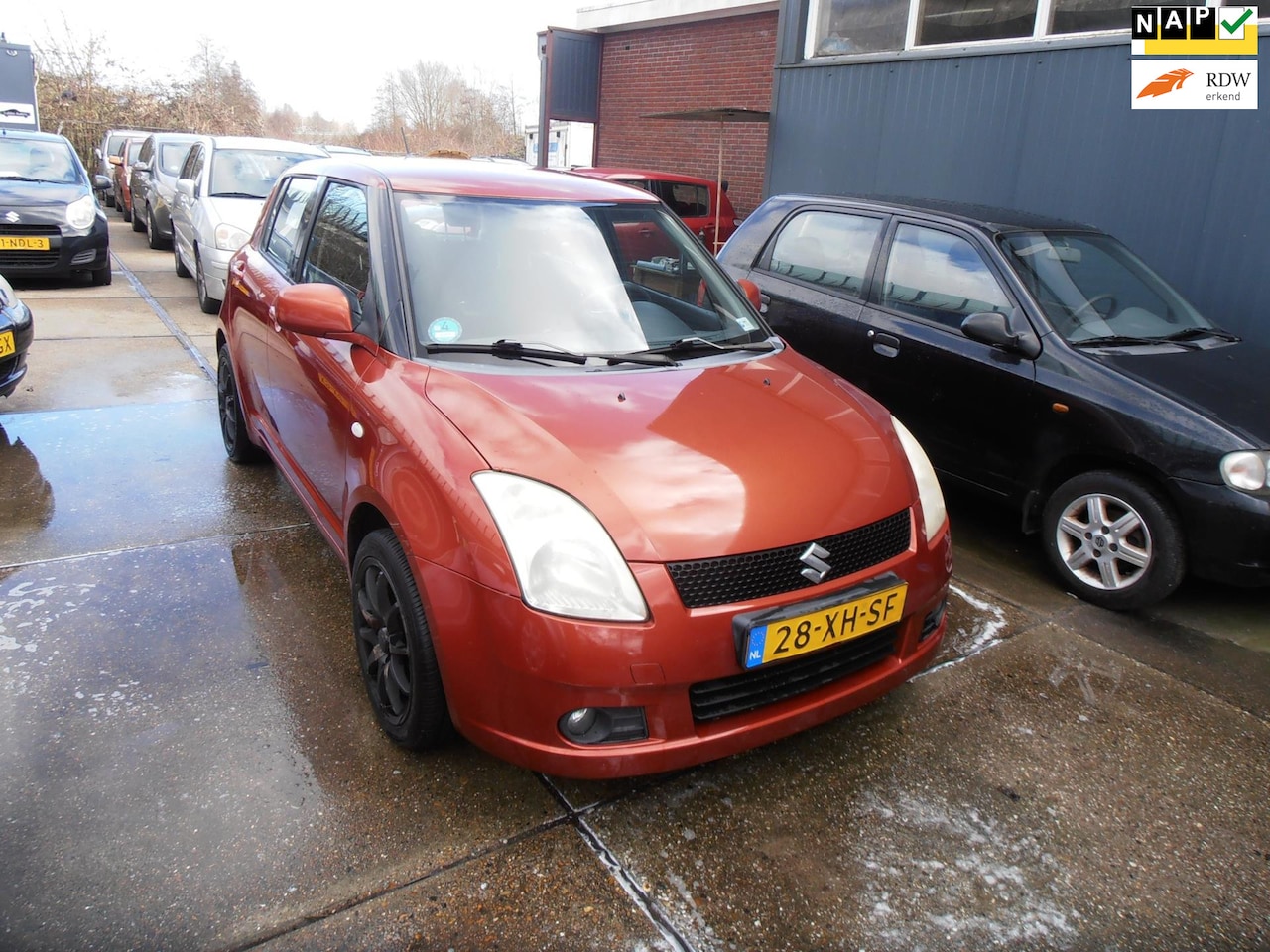 Suzuki Swift - 1.3 Shogun 5drs airco elek pak nap apk - AutoWereld.nl