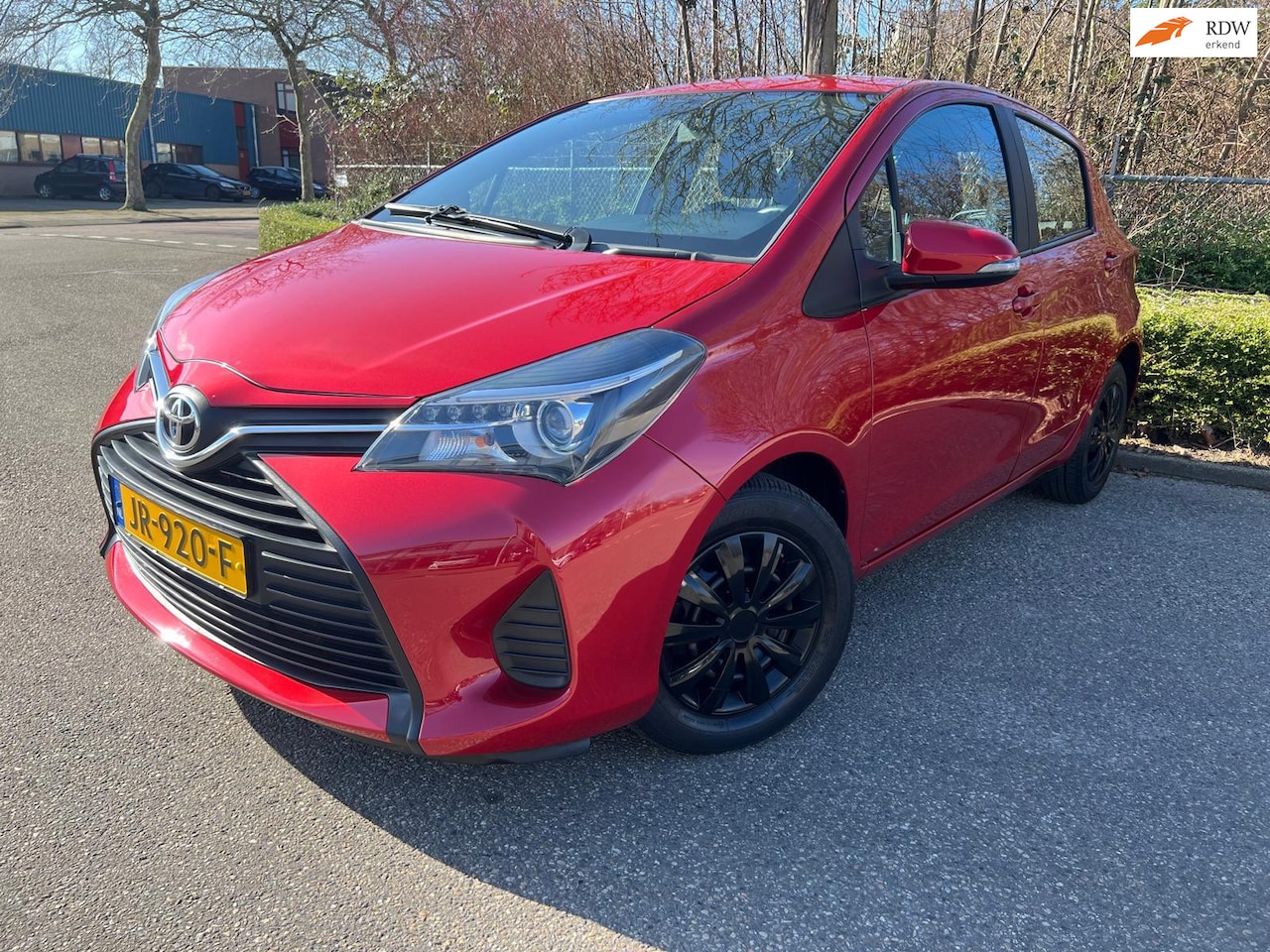 Toyota Yaris - 1.0 VVT-i Now Lage KM stand 1e eigenaar - AutoWereld.nl