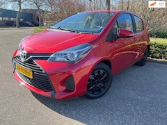 Toyota Yaris - 1.0 VVT-i Now Lage KM stand 1e eigenaar