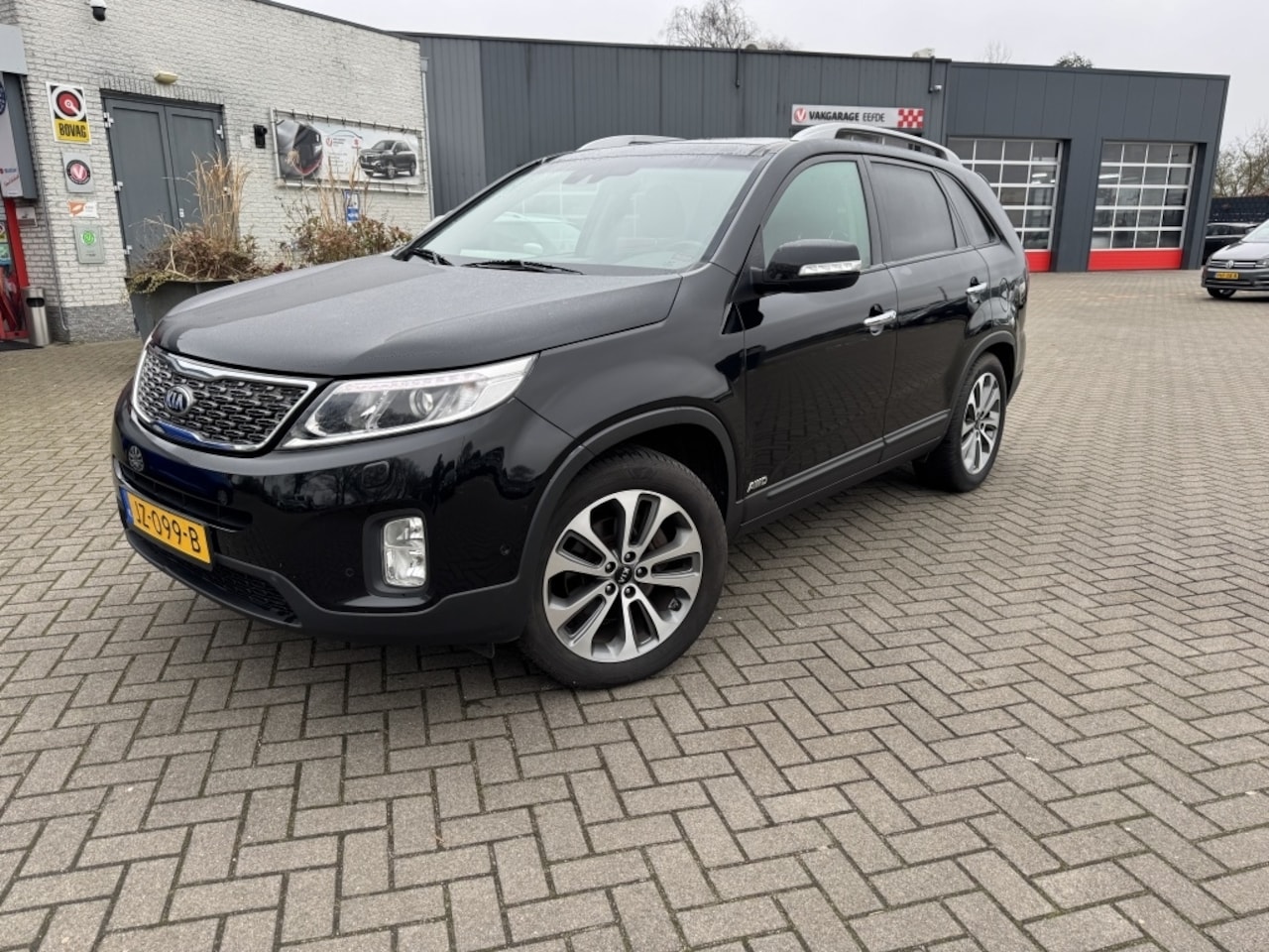 Kia Sorento - 2.2 CRDi Executive automaat 4WD GRIJS KENTEKEN - AutoWereld.nl