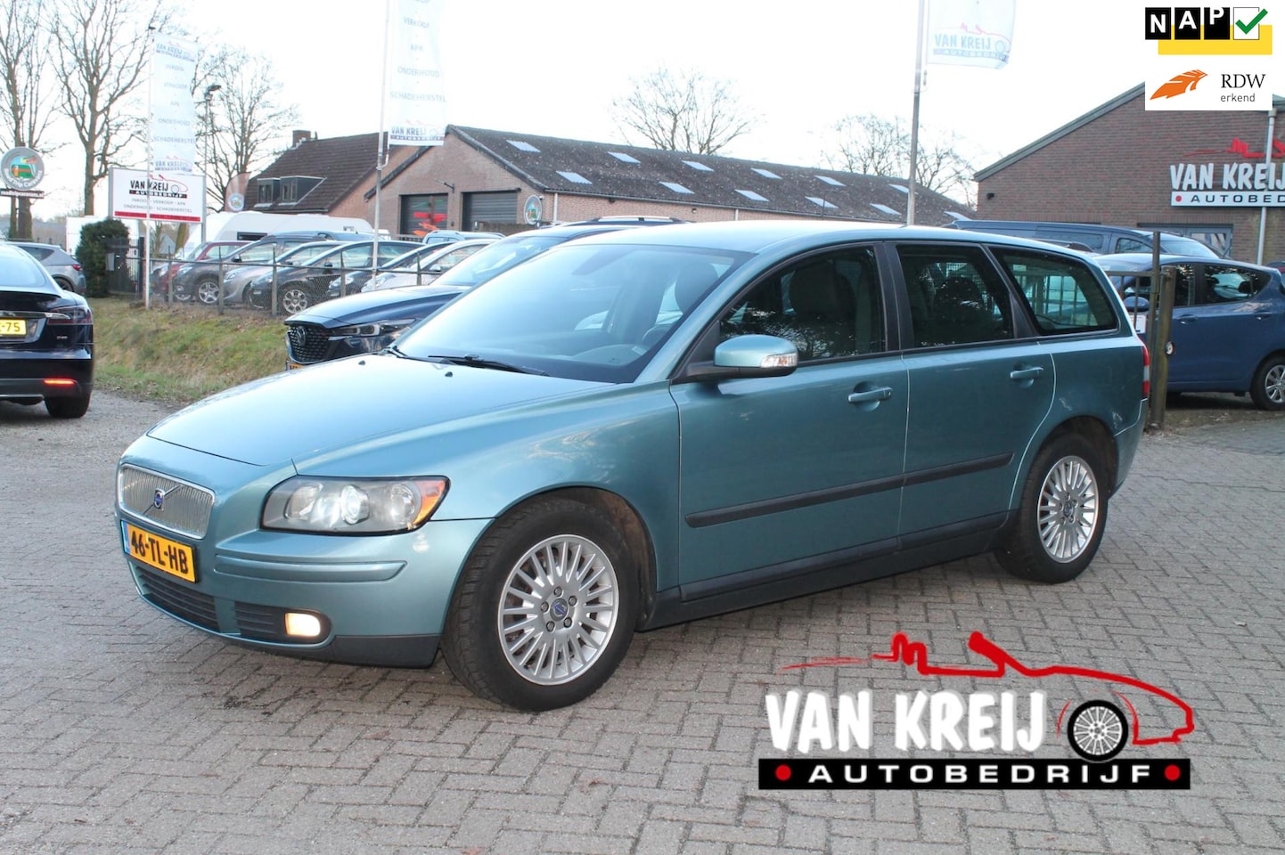 Volvo V50 - 2.4 Edition I 2.4 Edition I, Automaat, Clima,Cruise, Trekhaak - AutoWereld.nl