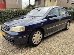 Opel Astra - 1.6-16V Pearl