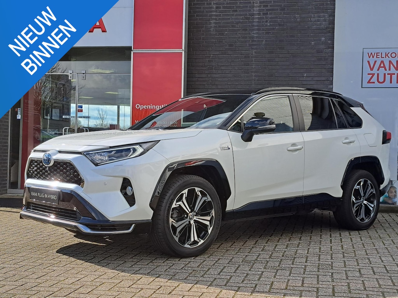 Toyota RAV4 - 2.5 Plug-in Hybrid AWD Bi-Tone Plus BLIND SPOT STUURVERWARMING CAMERA - AutoWereld.nl