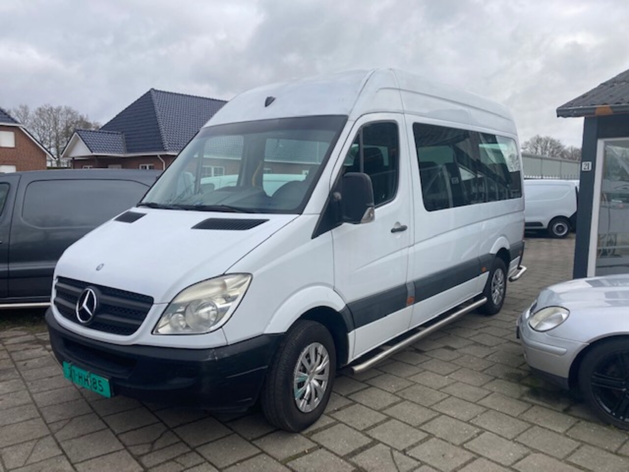 Mercedes-Benz Sprinter - 2. 311 CDI 366 COMBI AUT 9 Persoons - AutoWereld.nl