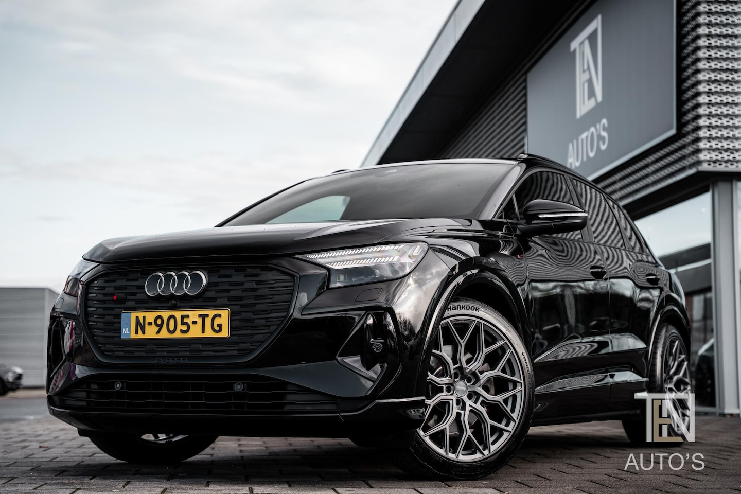 Audi Q4 e-tron - 50 quattro Launch edition S Competition 77 kWh | HUD | Matrix | Panodak | Sonos | Trekhaak - AutoWereld.nl