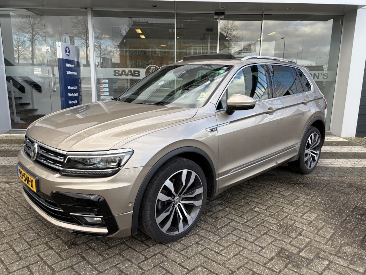 Volkswagen Tiguan - 2.0 TSI 4M. Highline R-line - AutoWereld.nl