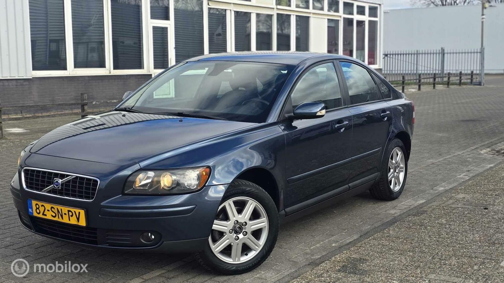 Volvo S40 - 1.8/Leer/Cruise/ParkeerSensoren - AutoWereld.nl