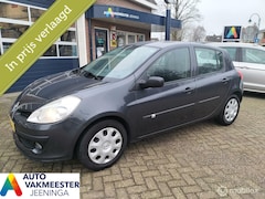 Renault Clio - 1.2-16V Special Line