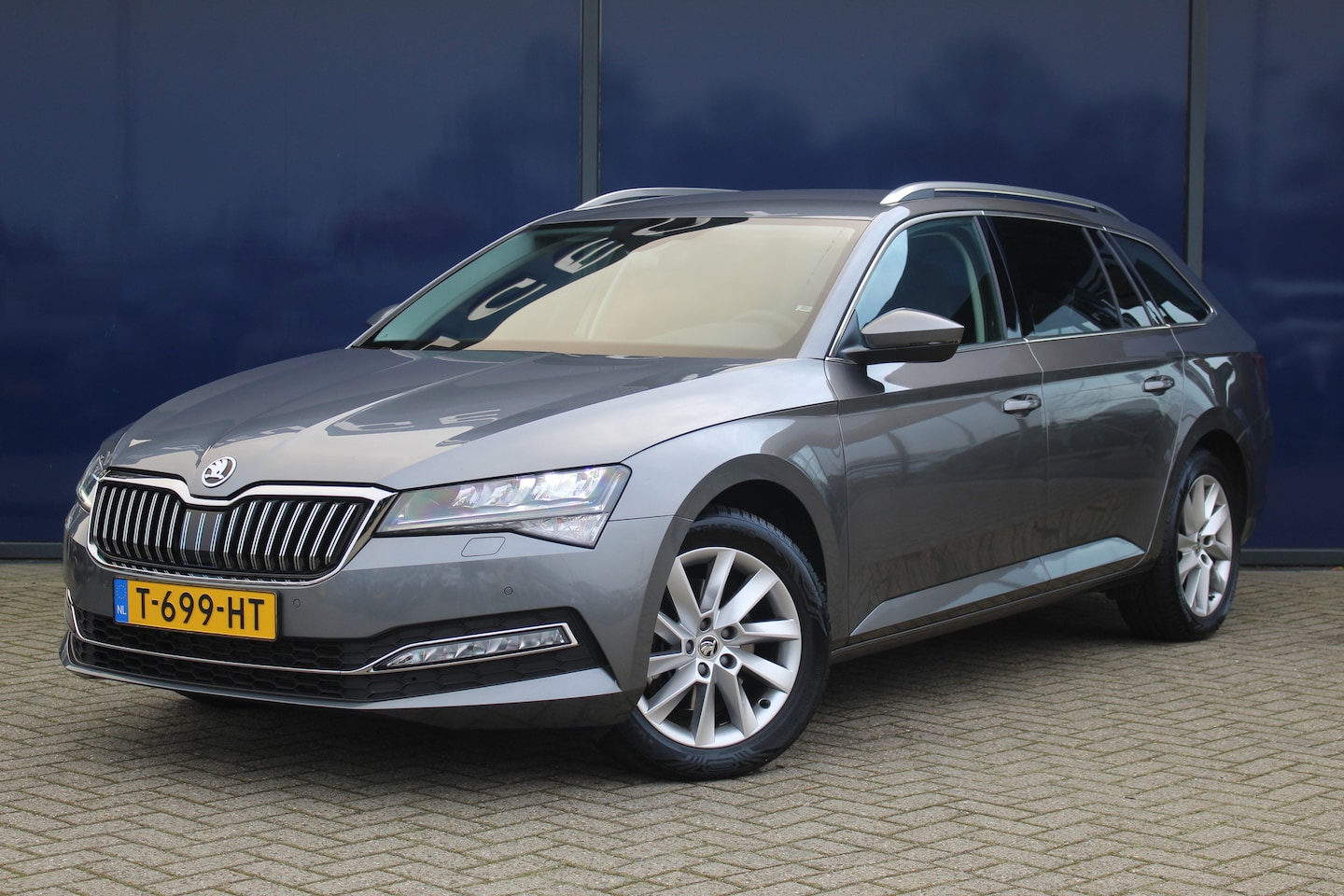 Skoda Superb Combi - 1.5 TSI ACT Business Edition Plus 1.5 TSI ACT Business Edition Plus - AutoWereld.nl