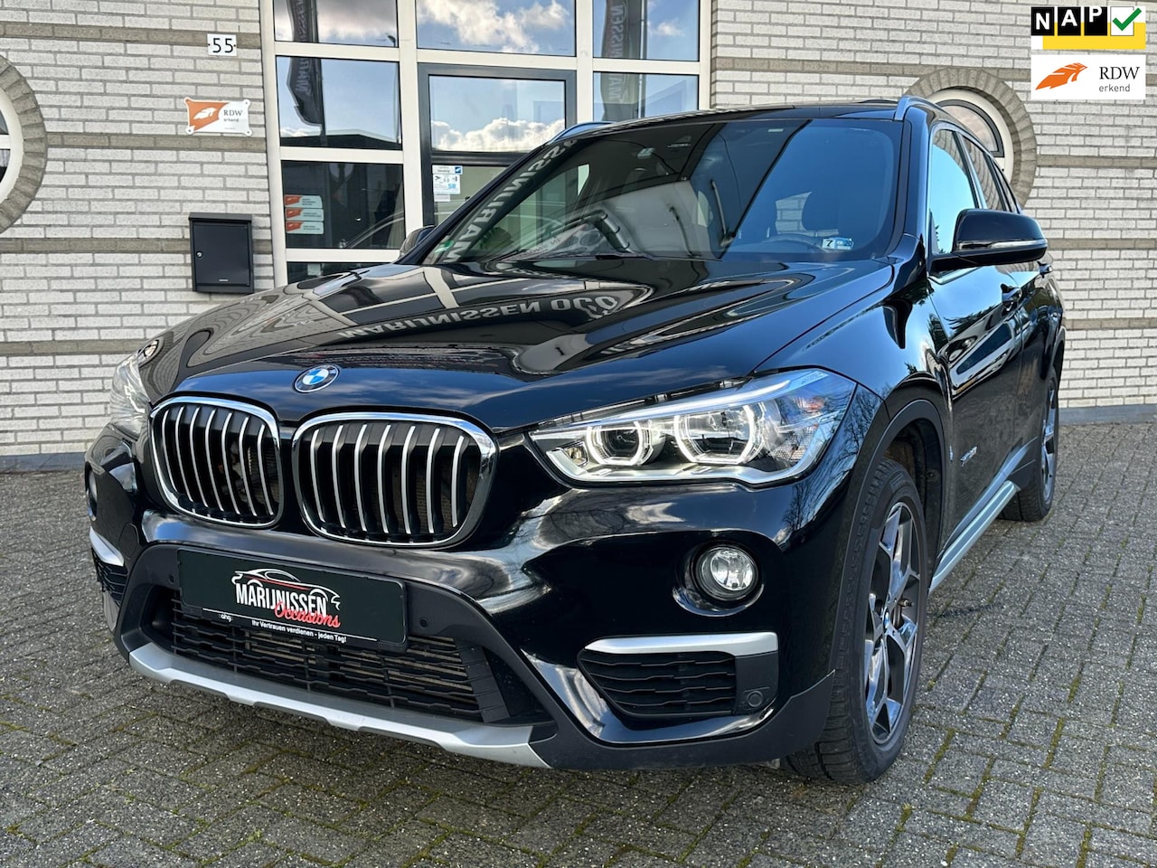 BMW X1 - XDrive28i High Executive |Pano,HUD,Leder,Stoelvw| - AutoWereld.nl