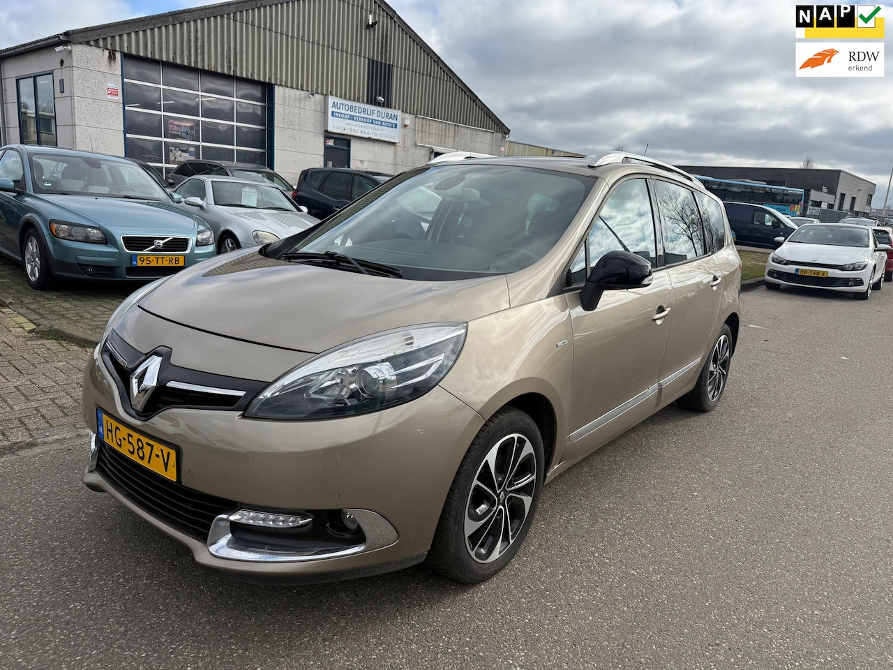 Renault Grand Scénic - 1.2 TCe Bose 7p. Bj:2015 NAP! - AutoWereld.nl