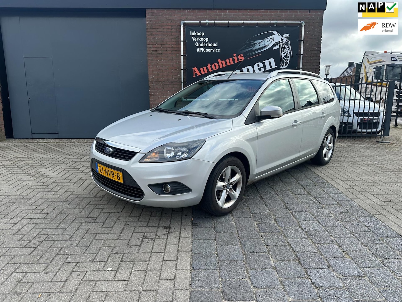 Ford Focus Wagon - 1.6 Titanium *Cruise-Control*Airco*Trekhaak*NAP - AutoWereld.nl