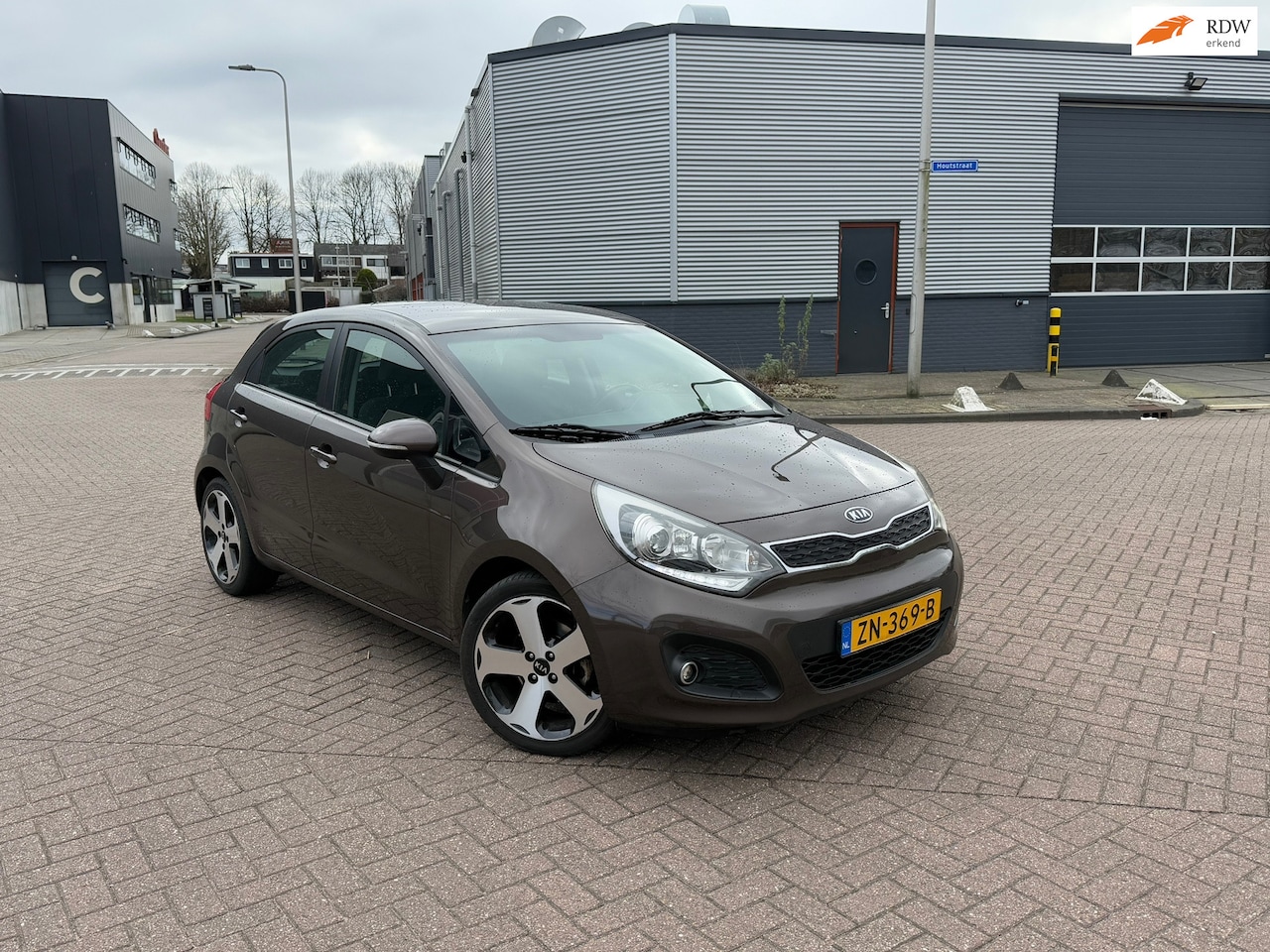 Kia Rio - 1.4 CVVT Plus Pack Stoelverwarming Clima Volledig onderhouden - AutoWereld.nl