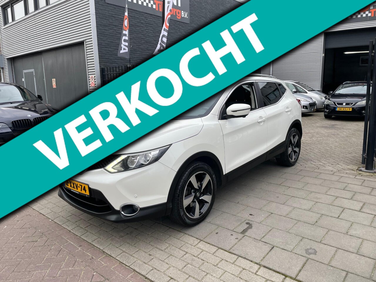 Nissan Qashqai - 1.2 Connect Edition Trekhaak Pano Airco PDC NAP APK - AutoWereld.nl