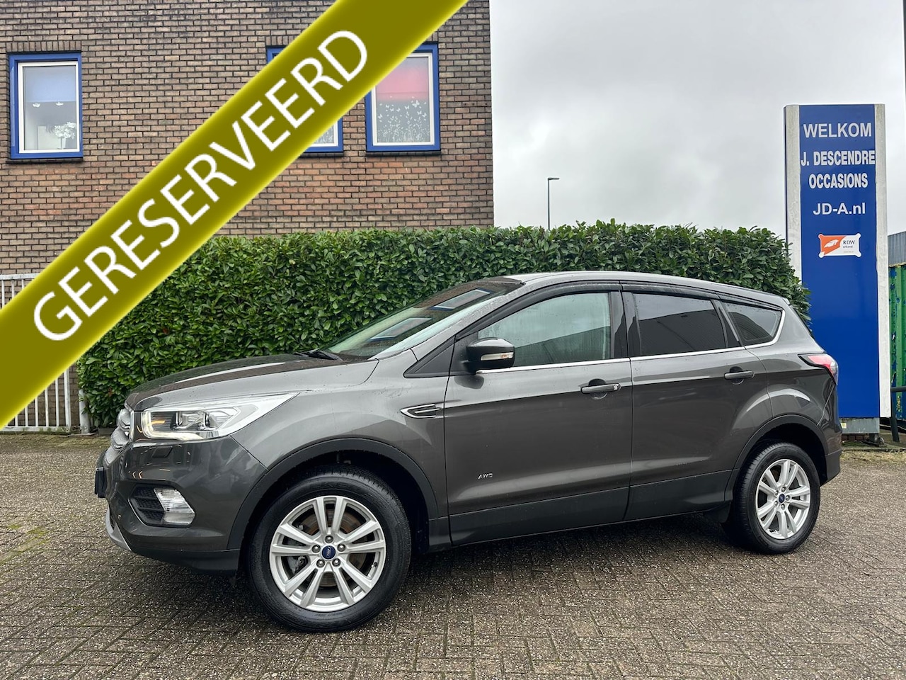 Ford Kuga - 1.5 EcoBoost Titanium Climate C, Cruise C, Pdc, Trekhaak!!!! - AutoWereld.nl