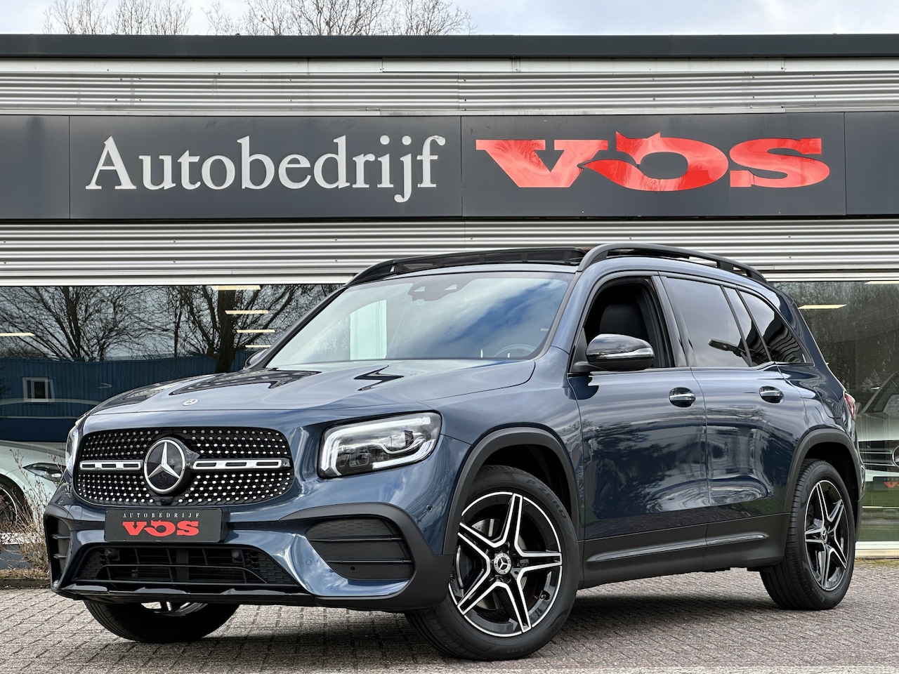 Mercedes-Benz GLB - 200 AMG-Line | Panodak | Memory | Sfeer | Keyless | Multibeam - AutoWereld.nl