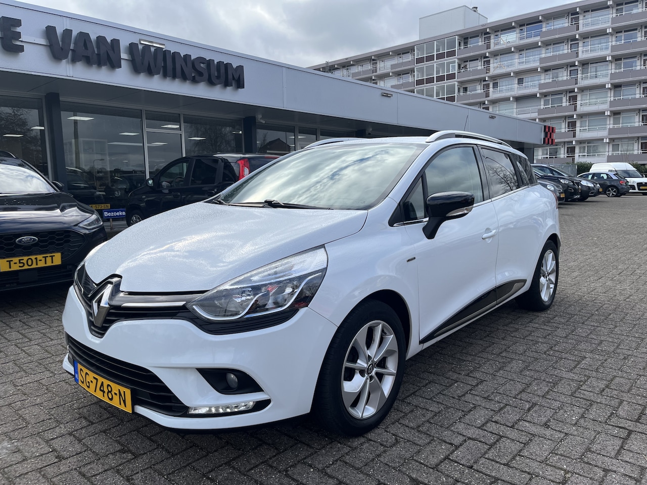 Renault Clio Estate - 0.9 TCe Limited Airco Lmv Cruise Navi Pdc Nap - AutoWereld.nl