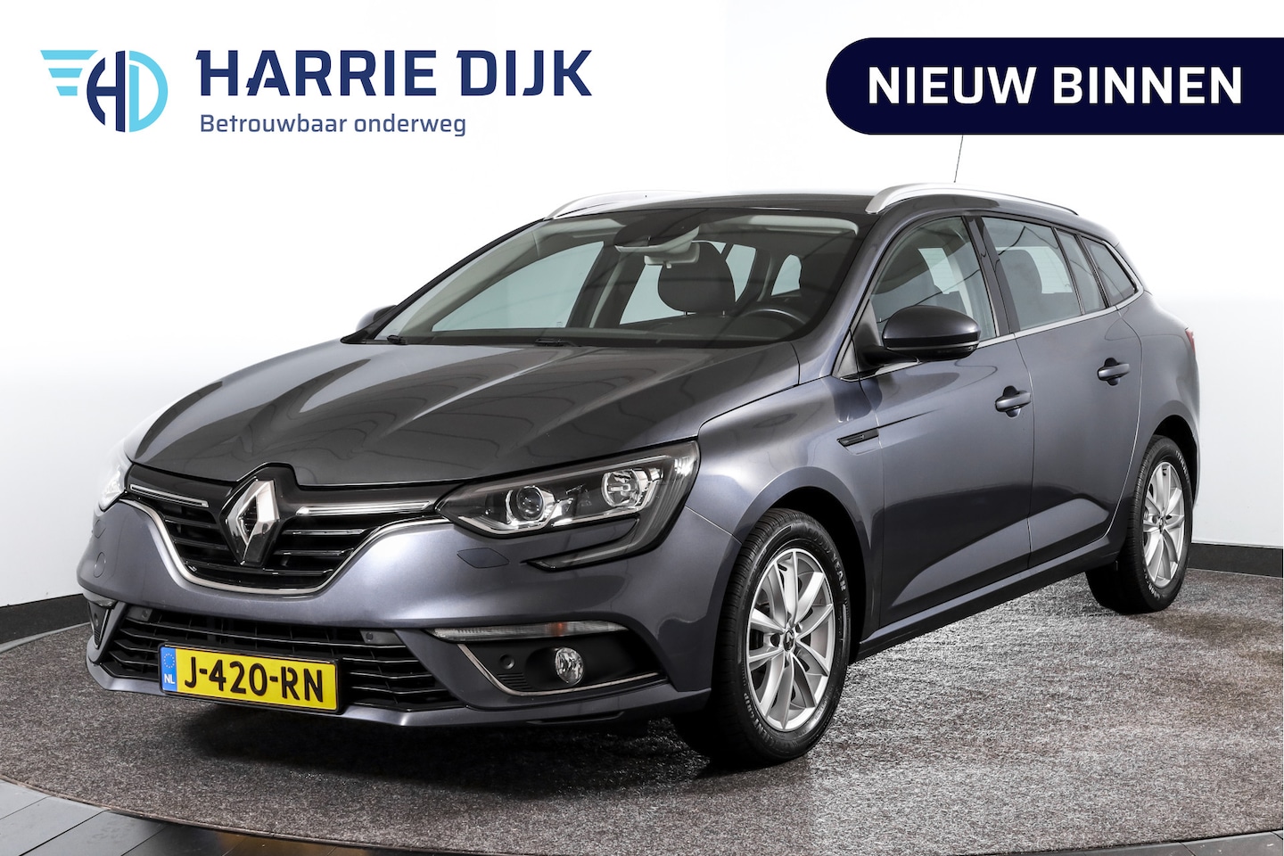 Renault Mégane Estate - 1.3 TCe 140 PK Limited - Automaat | Cruise | Stoelverw. | PDC | NAV + App. Connect | ECC | - AutoWereld.nl