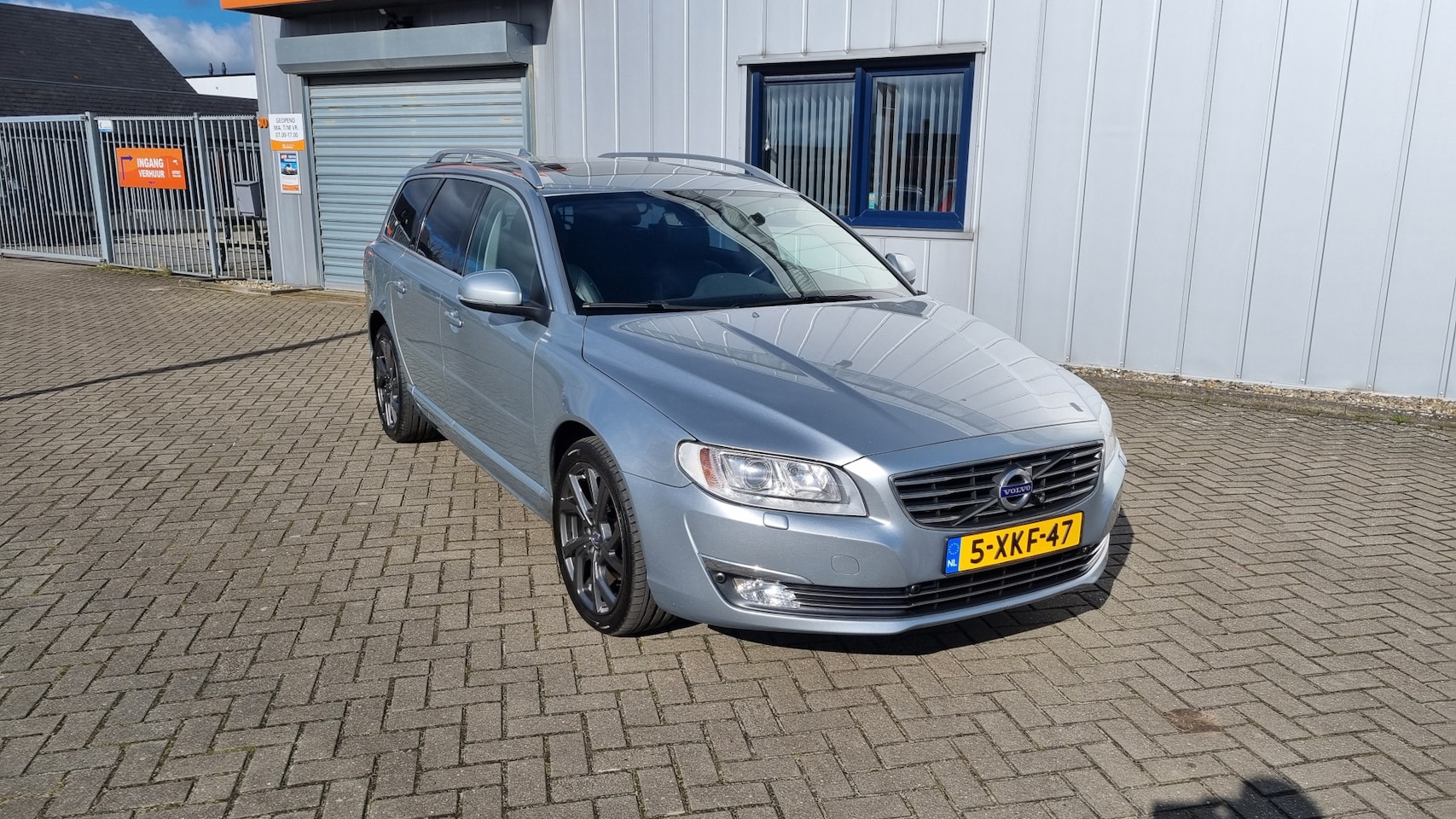 Volvo V70 - 2.0 D4 Nordic 2.0 D4 Nordic+ - AutoWereld.nl