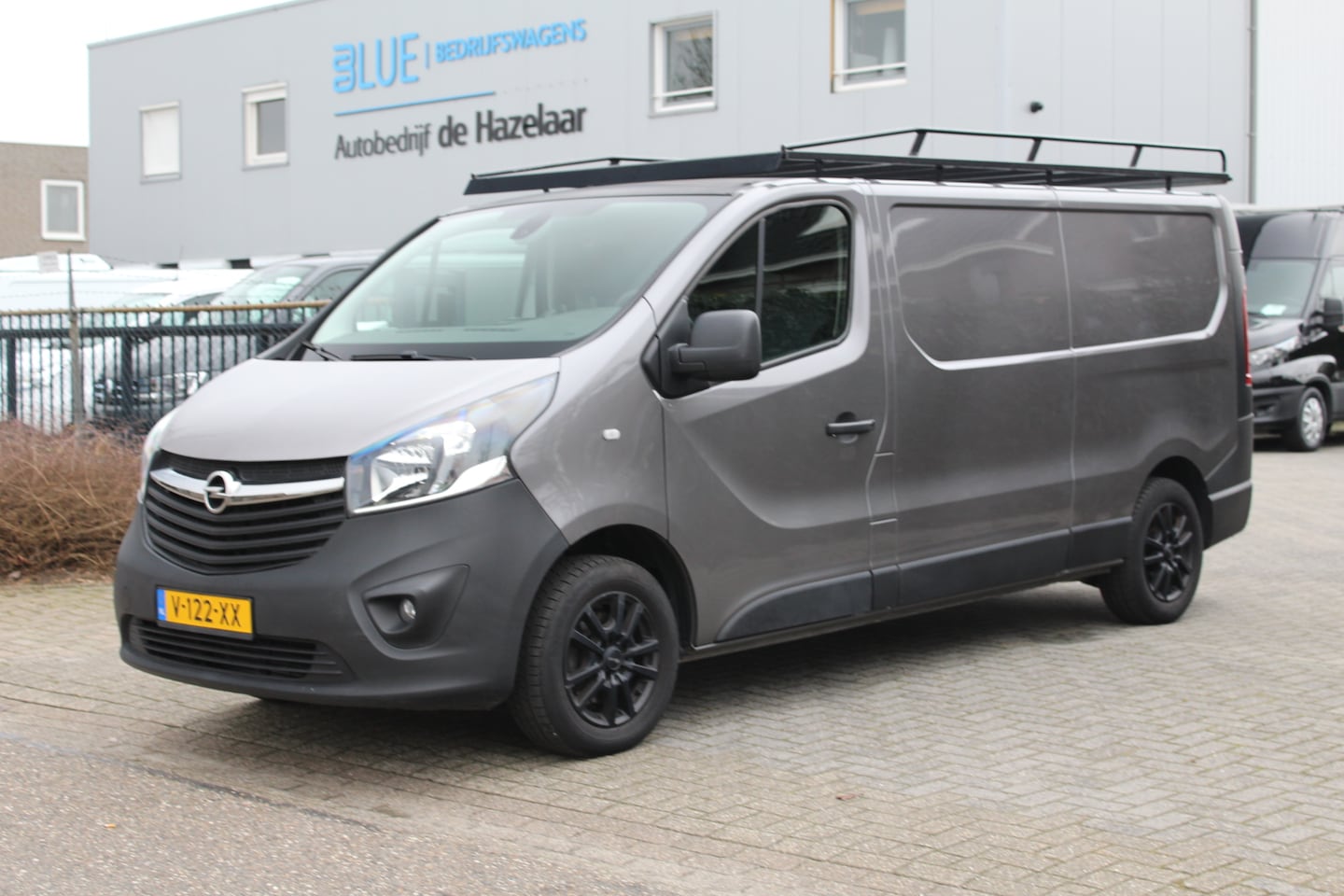 Opel Vivaro - 1.6 CDTI 120PK Euro6 L2 Edition ✓ airco ✓ navigatie ✓ camera ✓ imperiaal ✓ trekhaak - AutoWereld.nl