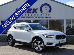 Volvo XC40 - 1.5 T3 164PK Momentum BOMVOL | PANO | TREKH. | PILOT | HK-AUDIO