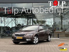 Skoda Octavia - 1.4 TSI Greentech Elegance Dealerondh Automaat