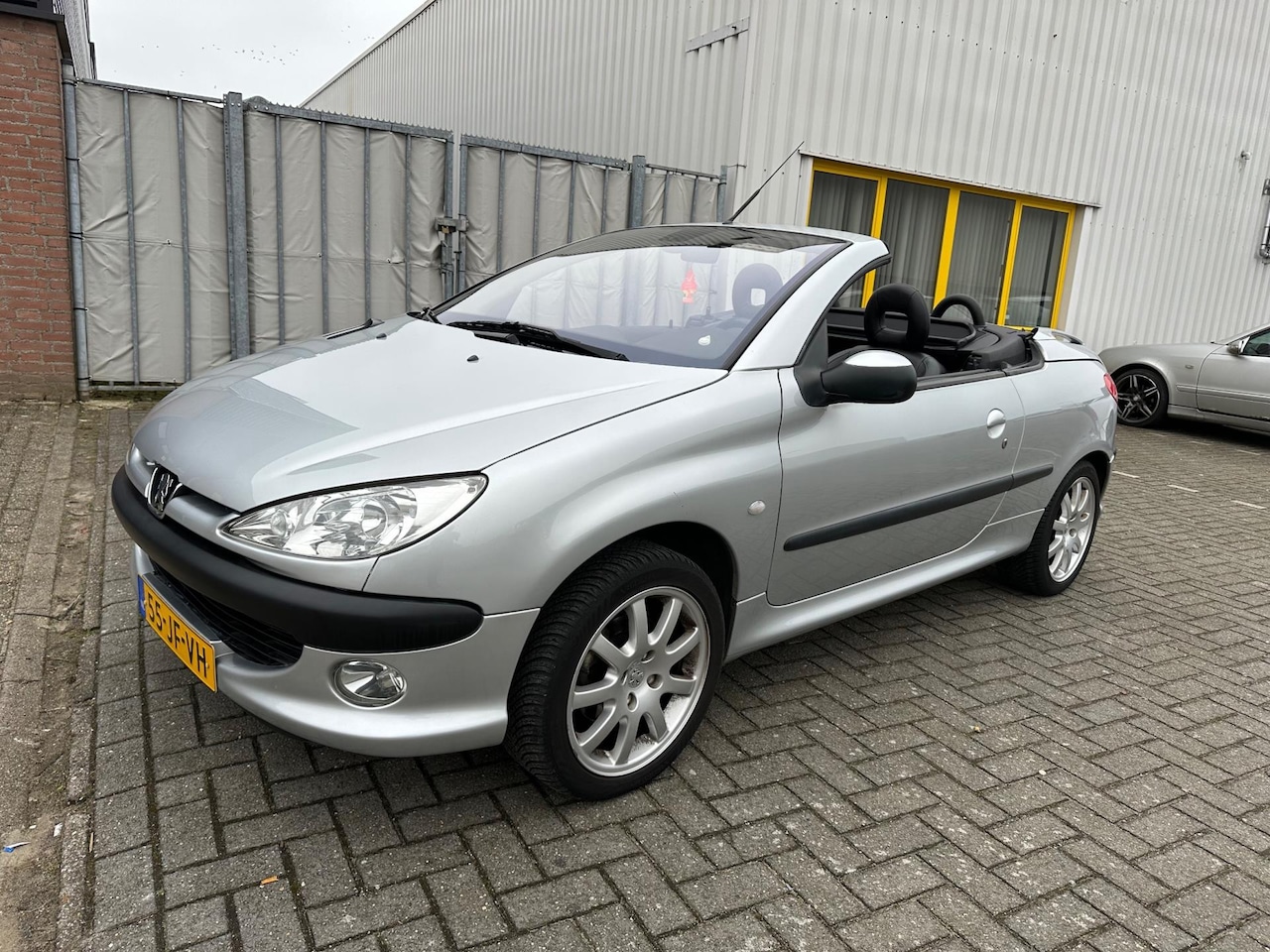 Peugeot 206 CC - 2.0-16V 2.0-16V - AutoWereld.nl