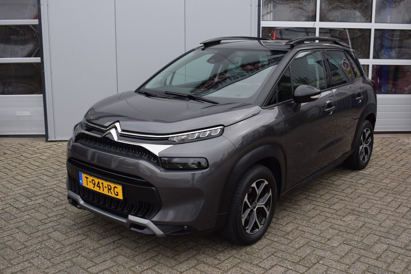 Citroën C3 Aircross - 1.2 PureTech C-Series | 110PK | Parkeersensoren | Climate Control - AutoWereld.nl