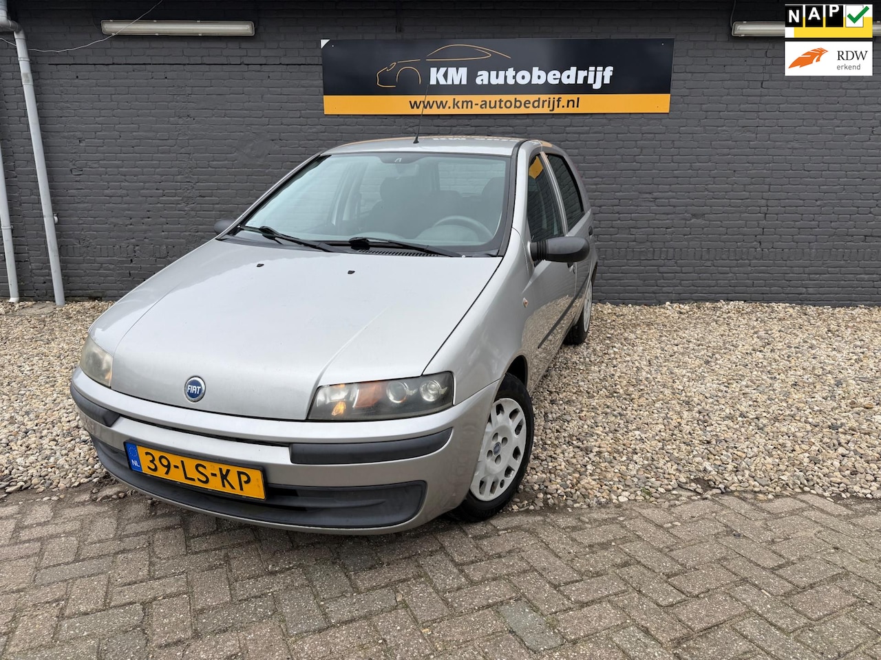 Fiat Punto - 1.2-16V Dynamic 1.2-16V Dynamic - AutoWereld.nl