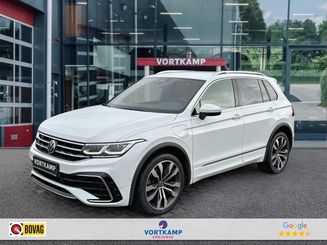 Volkswagen Tiguan - 1.4 TSI DSG R-LINE EHYBRID TREKHAAK/CAMERA/NAVI/ACC/STOELVERW - AutoWereld.nl