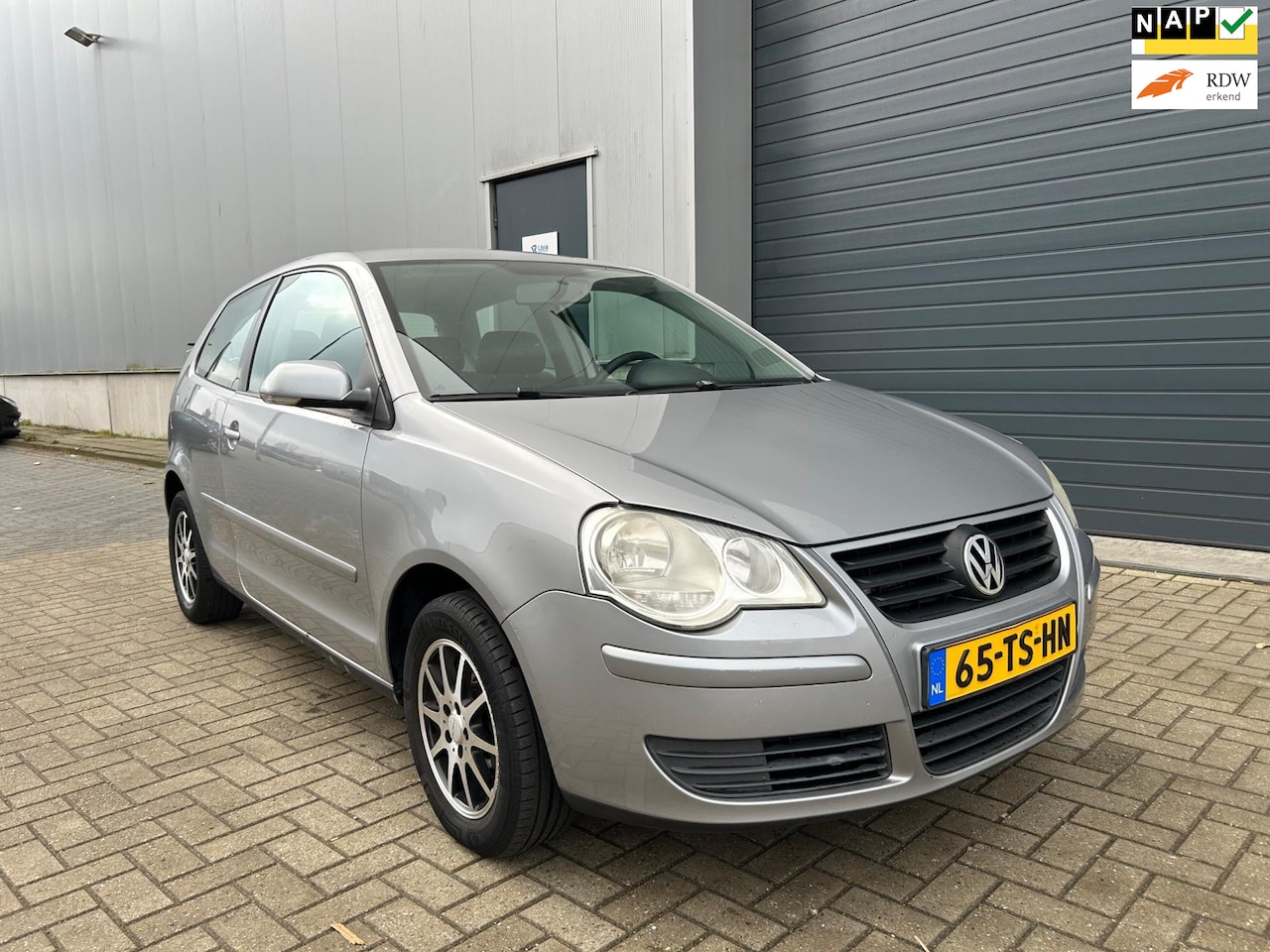 Volkswagen Polo - 1.2i 12V Optive AIRCO NAP APK 2007 - AutoWereld.nl