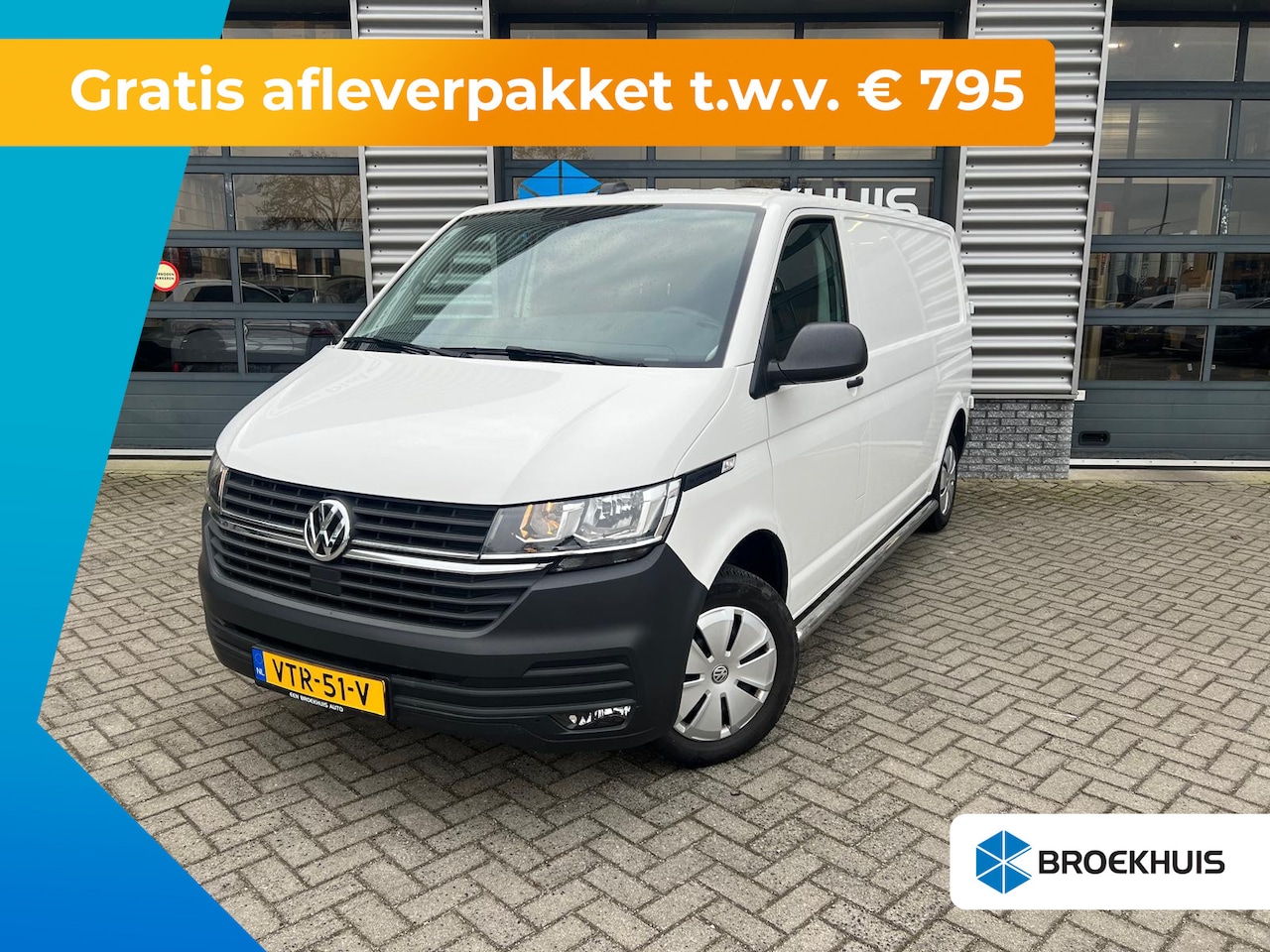 Volkswagen Transporter - 2.0 TDI 110 pk L2H1 Comfortline | Trekhaak | Navigatie | Cruise control | - AutoWereld.nl