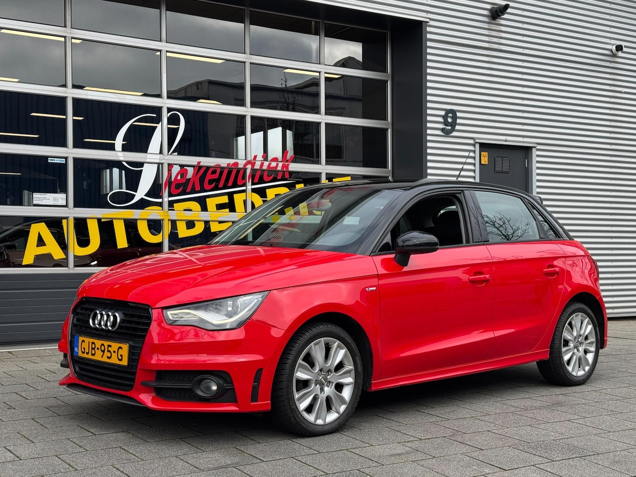 Audi A1 Sportback - 1.2 TFSI Ambition - Navigatie I Airco I PDC / LED I Sport pakket I Dealer onderhouden - AutoWereld.nl