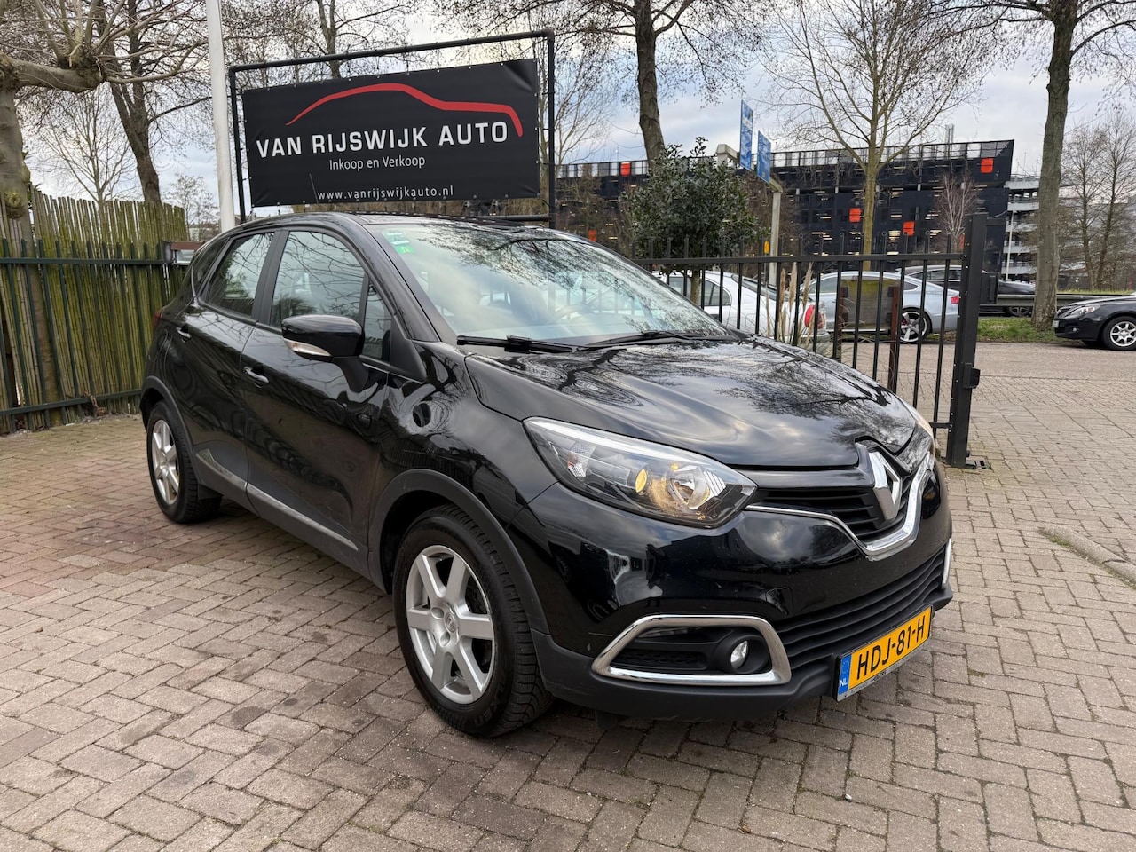 Renault Captur - 1.5 dCi Dynamique Dealer Ond Clima Auto Nav Cruise-con - AutoWereld.nl