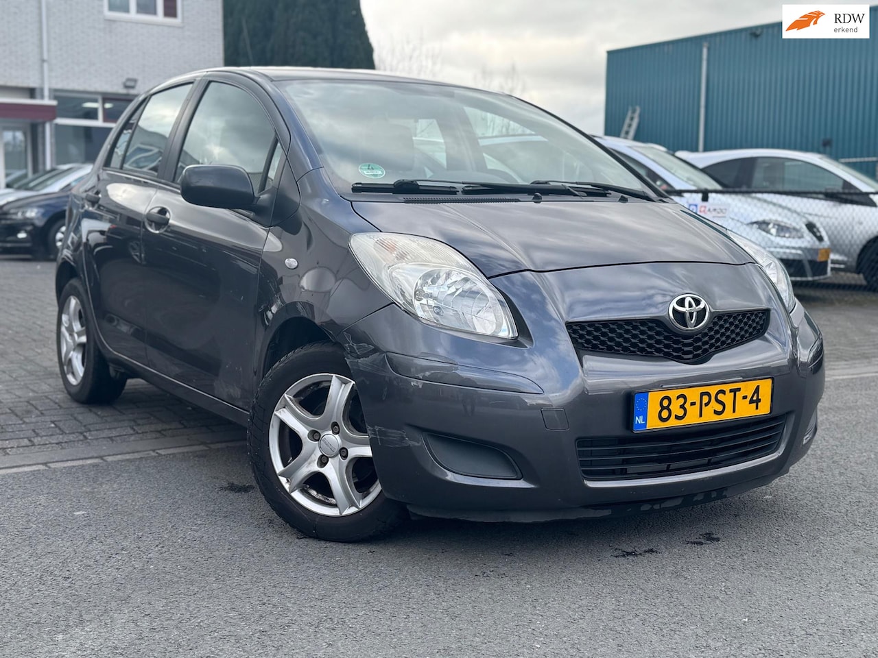 Toyota Yaris - 1.3 VVTi Comfort/5DRS/AIRCO/ ALLEEN VOOR EXPORT!!!!! - AutoWereld.nl