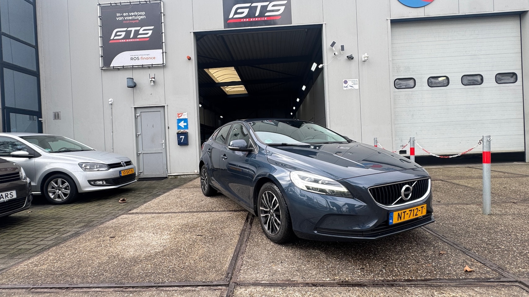 Volvo V40 - 2.0 D2 Nordic 2.0 D2 Nordic+ - AutoWereld.nl