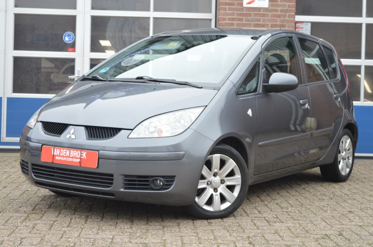 Mitsubishi Colt - 1.5 | AUT - STOELVERW - PDC - AutoWereld.nl