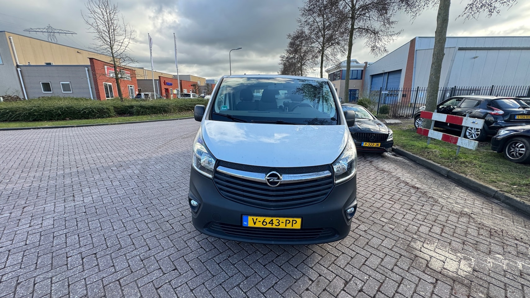 Opel Vivaro - 1.6 CDTI L2H1 Edition EcoFlex 1.6 CDTI L2H1 Edition EcoFlex - AutoWereld.nl