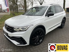 Volkswagen Tiguan - 1.4 TSI eHybrid 245 PK I R-Line I TrekhaakI Nieuwstaat I