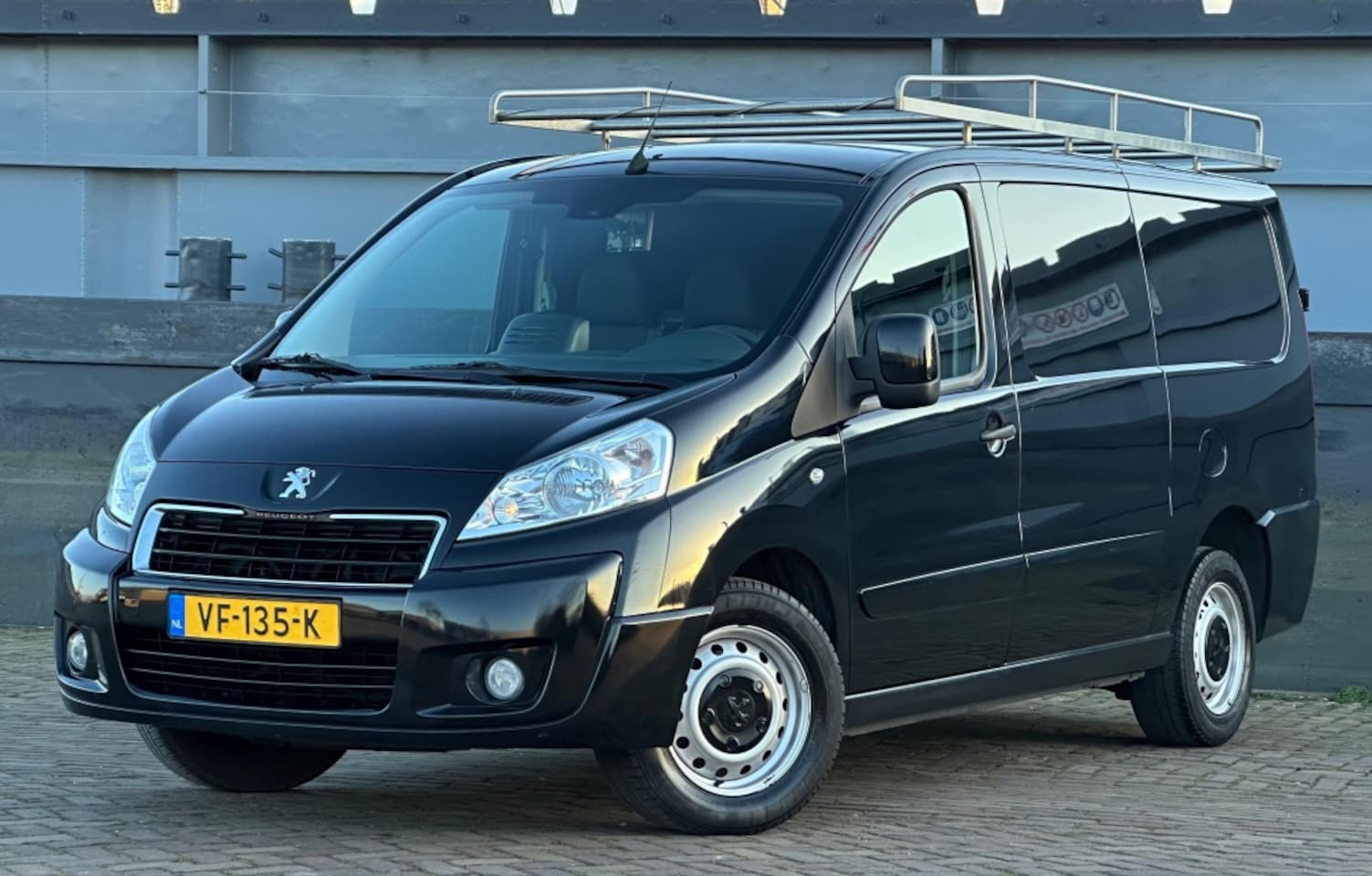 Peugeot Expert - 229 2.0 HDI L2H1 229 2.0 HDI L2H1 Nav - AutoWereld.nl