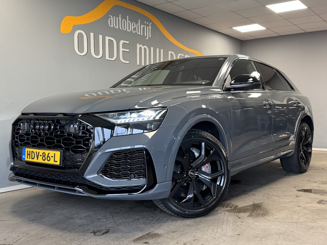 Audi Q8 - 4.0 TFSI RS Q8 quattro Keramische Remschijven/Head-up/Achterasbesturing - AutoWereld.nl