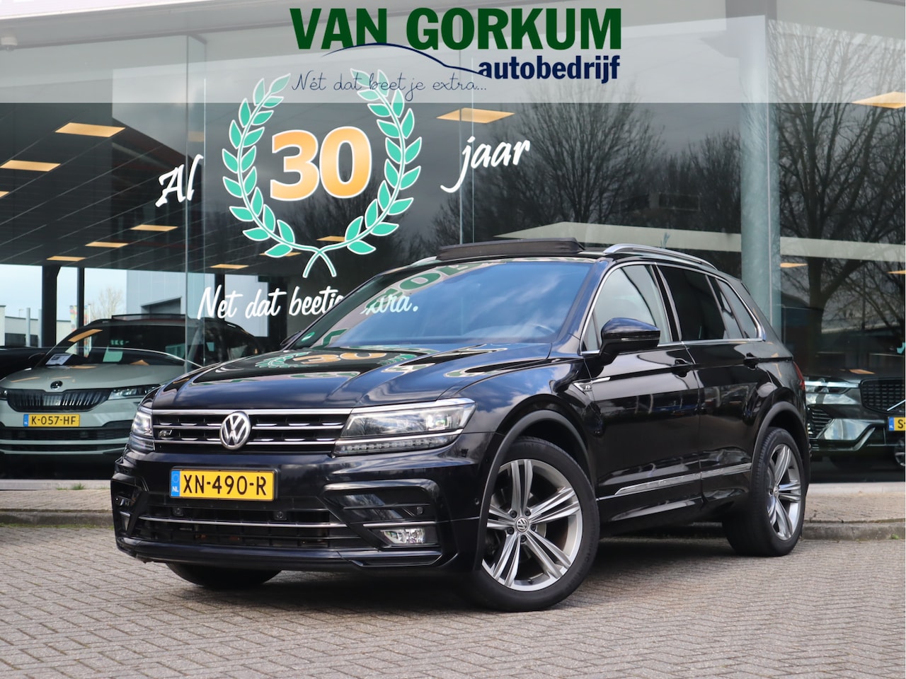 Volkswagen Tiguan - 1.5 TSI ACT Highline Business R-Line / Panoramadak - AutoWereld.nl