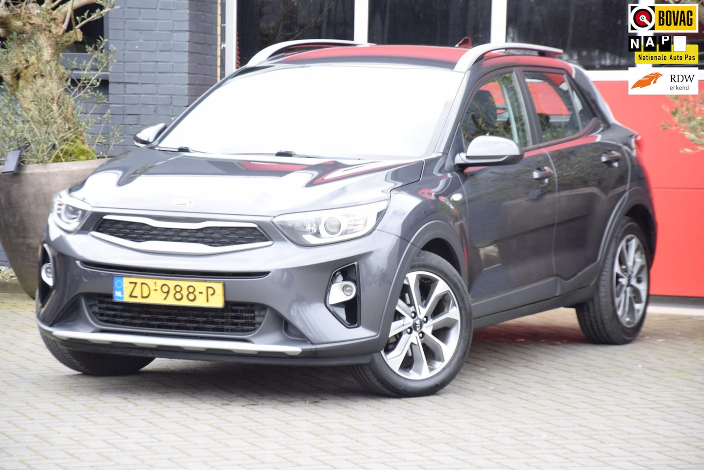 Kia Stonic - 1.0 T-GDi DynamicLine 2019 Navigatie Airco Cruise control SUV - AutoWereld.nl