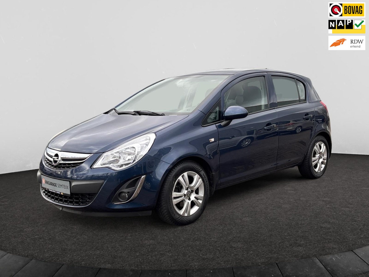 Opel Corsa - 1.2-16V Cosmo | Airco | Cruise | IsoFix | Trekhaak Vast | All-Season Banden | Halflederen - AutoWereld.nl