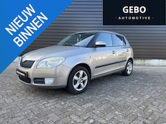 Skoda Fabia - 1.6-16V Sport AUTOMAAT